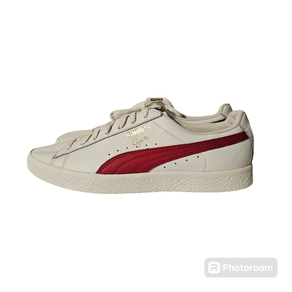 PUMA Clyde Core Foil Men's Sneakers